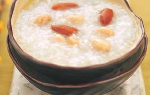 蜂蜜牛奶花生粥 蜂蜜牛奶花生粥