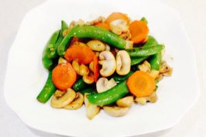 甜豆燴洋菇 甜豆燴洋菇