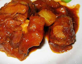 紅燴牛尾 紅燴牛尾