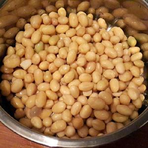 玉米黃豆燉豬蹄