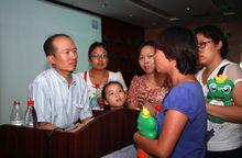 李智華老師與家長交流