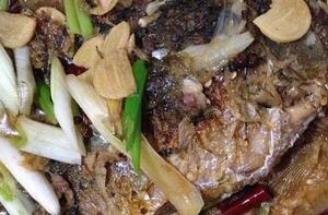 鯽魚包肉 鯽魚包肉