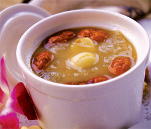 紅蓮椰汁燉雪蛤 紅蓮椰汁燉雪蛤