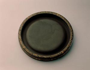 宜興窯紫砂金漆雲蝠硯 宜興窯紫砂金漆雲蝠硯