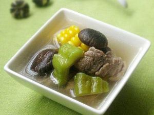 苦瓜玉米煲排骨 苦瓜玉米煲排骨