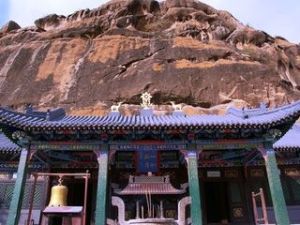 後召廟遼石窟寺 後召廟遼石窟寺