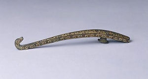 錯金幾何紋帶鉤 