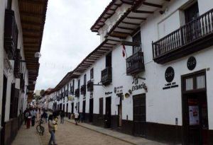 查查波亞斯 查查波亞斯