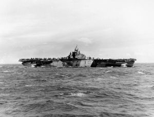 1944年8月1日，富蘭克林號在塞班島海域執勤，並即將往空襲小笠原群島。