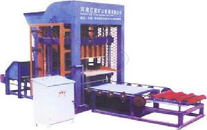 液壓砌塊成型機