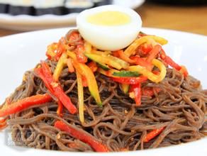 韓式泡菜涼拌麵 韓式泡菜涼拌麵