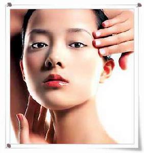 駝峰鼻及歪鼻修復術 駝峰鼻及歪鼻修復術