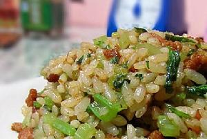 芹菜牛肉炒飯 芹菜牛肉炒飯