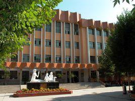 石河子市第一國小 石河子市第一國小