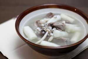 薏米山藥排骨湯 薏米山藥排骨湯