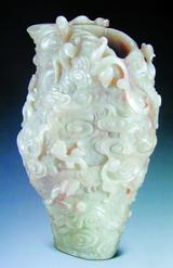 乾隆玉雲龍觥 乾隆玉雲龍觥