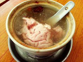 胡椒大骨燉豬腦 胡椒大骨燉豬腦