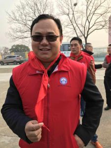 吳華林每年都會捐助貧困山區的小學生