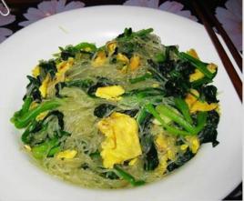 菠菜雞蛋燉粉條 菠菜雞蛋燉粉條