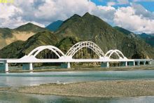 青藏鐵路標誌——拉薩河特大橋