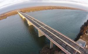 塞爾維亞澤蒙-博爾察大橋