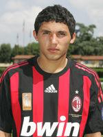 塔巴雷·比尤德斯 塔巴雷·比尤德斯