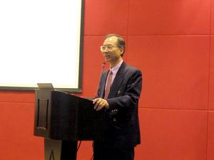 亞洲超聲醫學與生物學聯合會教育委員會主席周宜宏教授在作報告