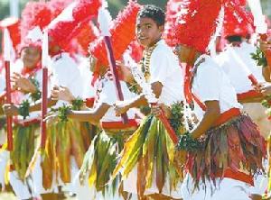 地位越高，裙子越破 