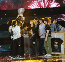 奪得第一個LPL聯賽冠軍