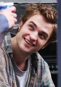 《新月之繭》 《新月之繭》