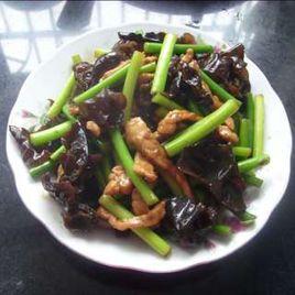木耳炒蒜苗 木耳炒蒜苗