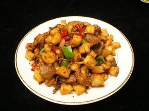 饢丁炒肉 饢丁炒肉