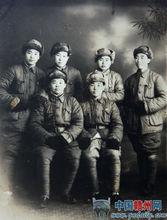 杜紹（前排左一）攝於1946年9月