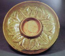 南朝蓮瓣紋托盤