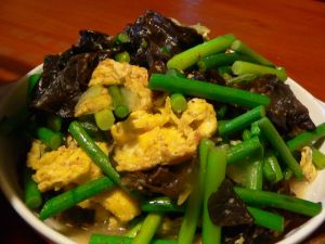 蒜苔木耳炒蛋 蒜苔木耳炒蛋