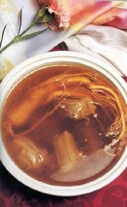 鮮人參川貝燉鱷魚肉