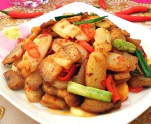 年糕回鍋肉 年糕回鍋肉