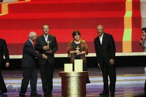 張冰憑《大河》獲優秀編劇獎 