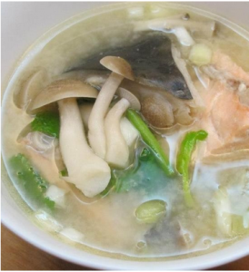 日式味噌洋蔥鮭魚煮 日式味噌洋蔥鮭魚煮