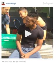 迪沃克&middot;奧里吉接受冰桶挑戰