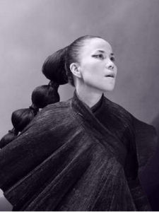 《月出》 《月出》