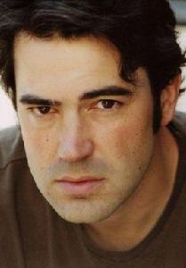 朗·里維斯頓 朗·里維斯頓