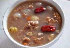 圓肉核桃瘦肉湯