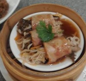 蒸素菜卷 蒸素菜卷