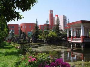 中國紡織大學
