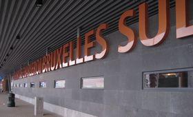 布魯塞爾南部-沙勒羅瓦機場
