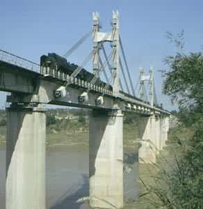 紅水河橋 紅水河橋