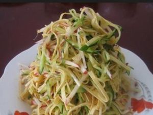 黃瓜拌腐絲 黃瓜拌腐絲
