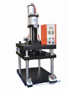 四柱壓力機 四柱壓力機