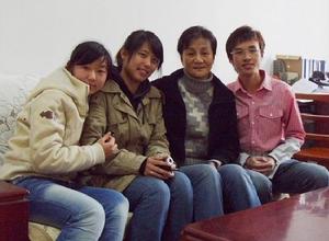 《新視點》記者採訪管理學院李光瑤院長